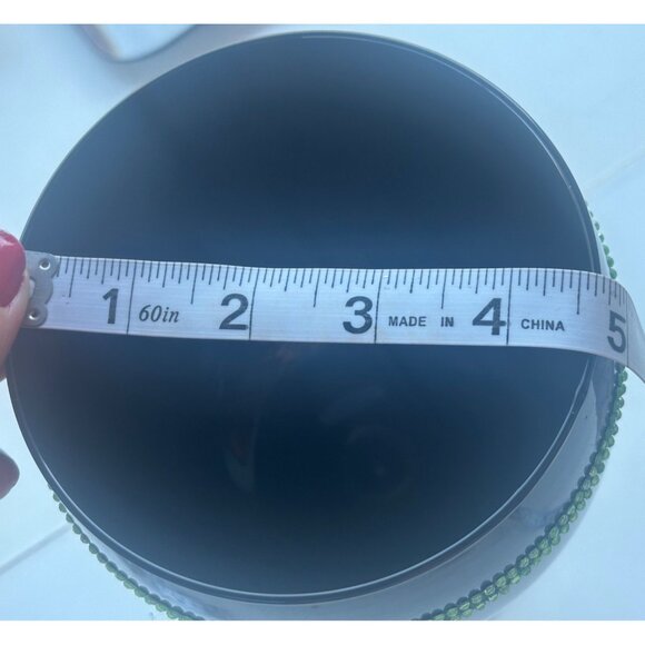 Kiss Me I'm Irish Glittery Large Stemmed Drinking Cup w/Shamrock 40 oz. 9" Tall - Picture 8 of 12